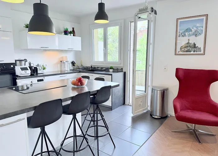 Apartment The Travellers - 3-bedroom - 7 Persons - Centre Annecy
